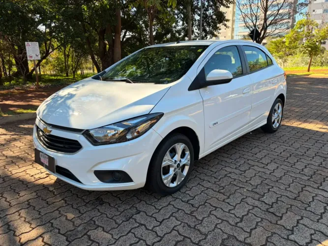 Chevrolet Onix Hatch LT 1.4 8V Flex Mec. 4P 2017
