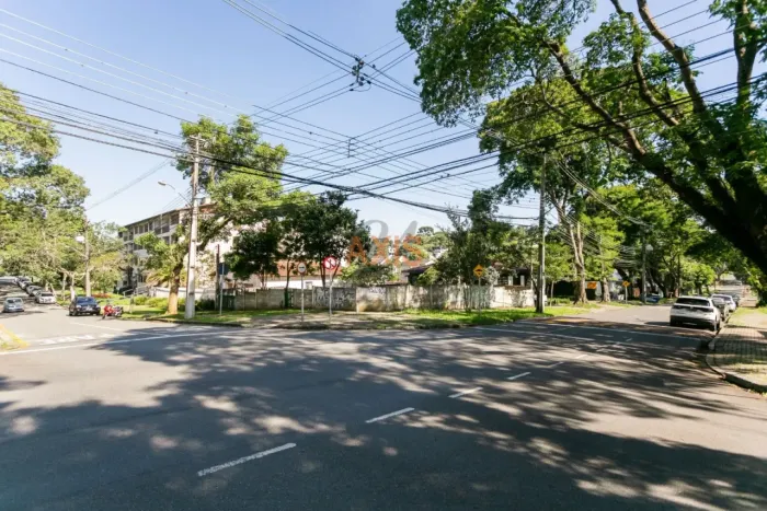 Terreno de 361m² à Venda na Rua Desembargador Vieira Cavalcantti | Mercês Curitiba