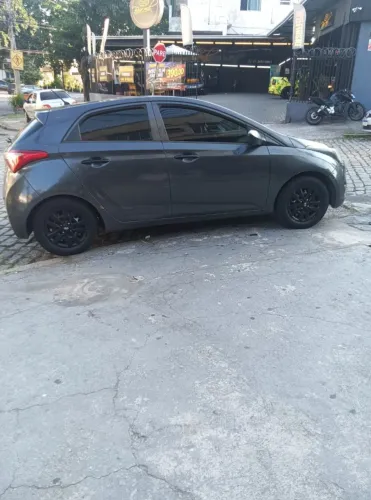 Hyundai HB20 Comf./c.plus/c.style 1.0 Flex 12V 2013