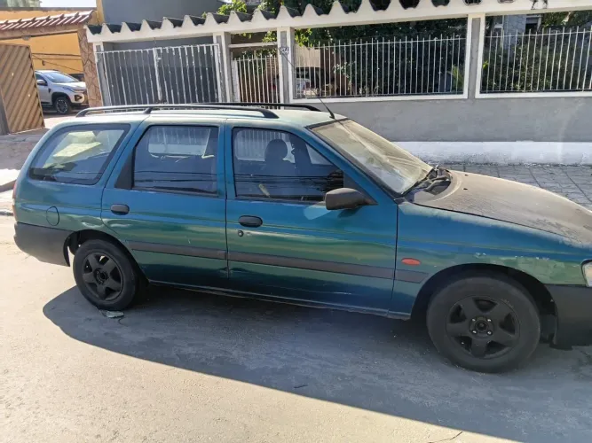 Ford Escort GL 1.8i 16V 3P 1998