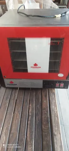Forno elétrico semi novo