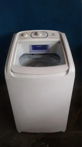 Vendo máquina de lavar Electrolux 11kg, funcionando perfeitamente. ? Valor: R$750,00