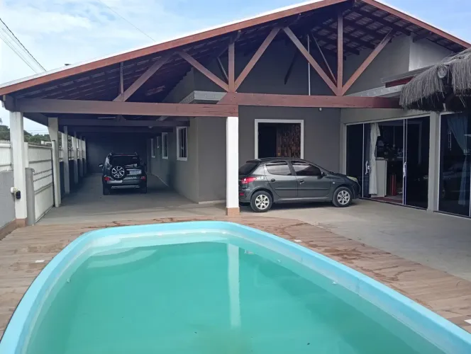 Casa com piscina para temporada, em Ipanema pontal do parana