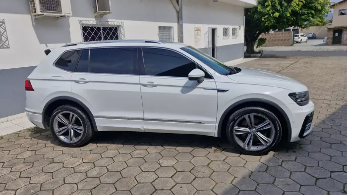 Volkswagen Tiguan Allspac R-line 350 TSI 2.0 4X4 2019