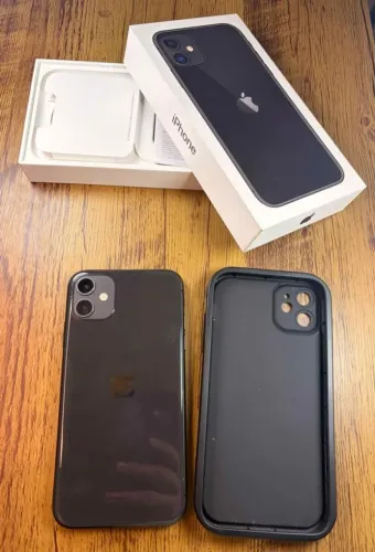 iPhone 11 128GB Preto - Excelente Estado