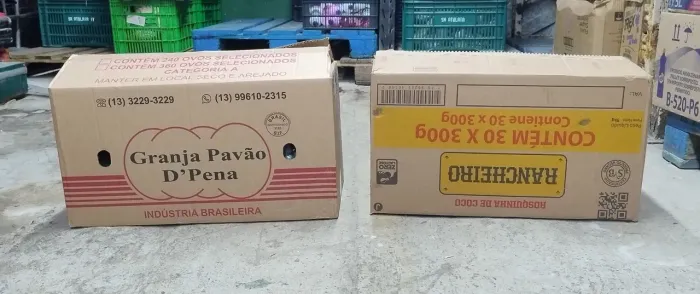 *Mudança* Caixas de papelão.