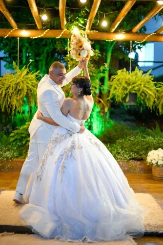 Vestido noiva princesa tomara que caia
