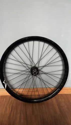 Roda vmaxx dh com cubo assess de 20mm