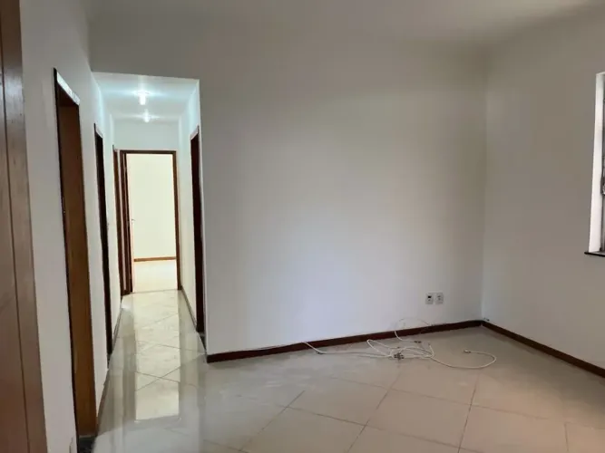BS IMOBILIÁRIA ALUGA! Amplo apartamento 3 quartos sendo 1 suíte, sala ampla, cozinha espaç