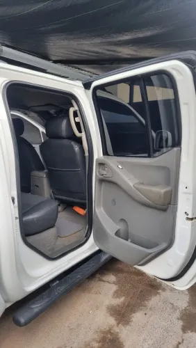 Nissan Frontier XE CD 4X4 2.5 TB Diesel 2009