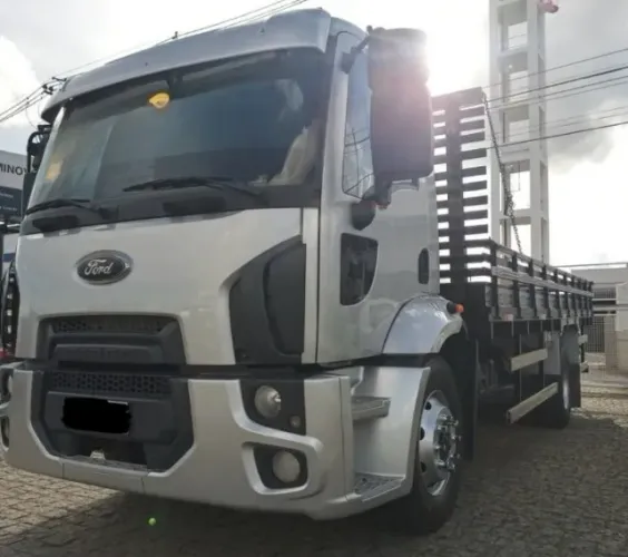 Ford cargo 1319 4x2 - 2013 Carroceria