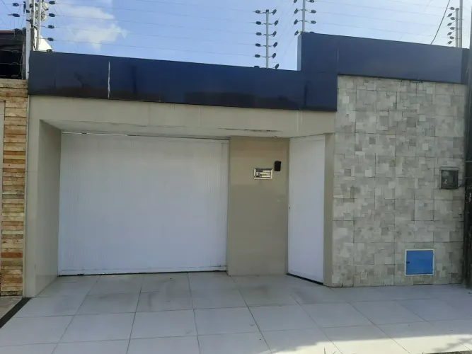 Casa para alugar na Maraponga com 4 quartos