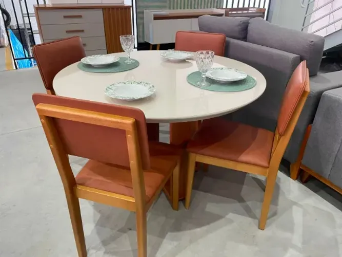 Mesa com 4 Cadeiras ENTREGA IMEDIATA