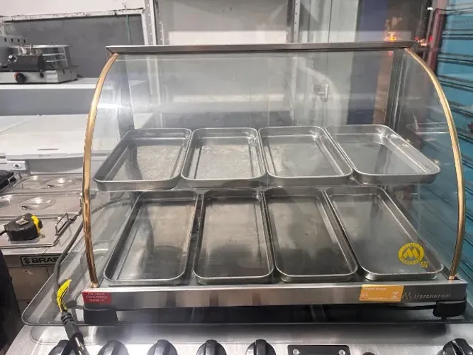 Estufa para salgados com 8 bandejas