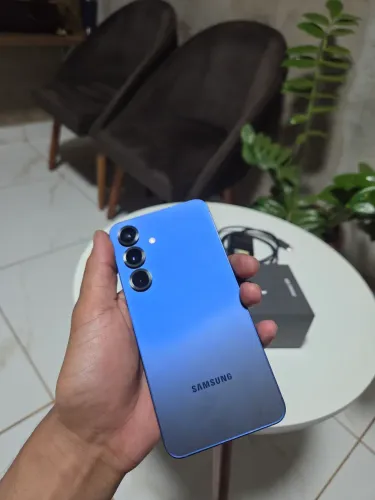Samsung S25 256Gb 12 Gb Ram