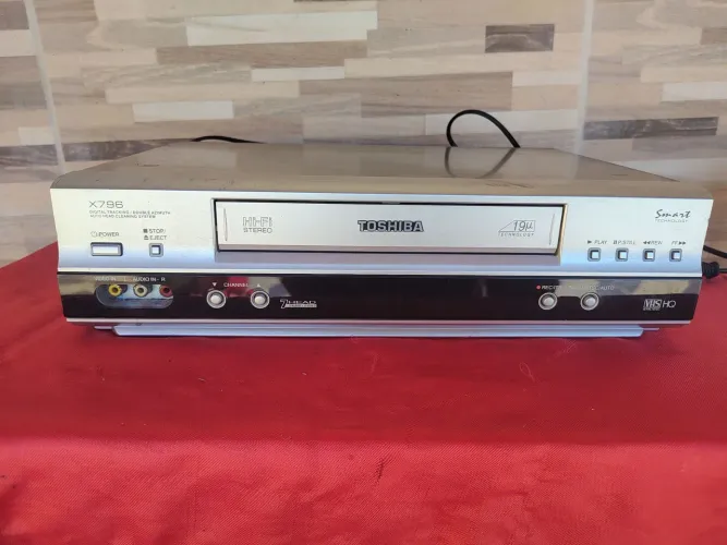 Vendo VHS Toshiba x796 digital funcionando