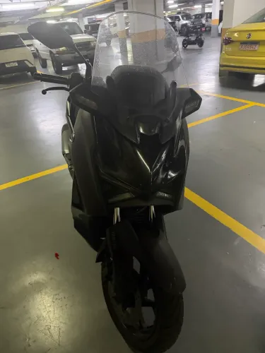 Único dono com apenas 4.000 km
