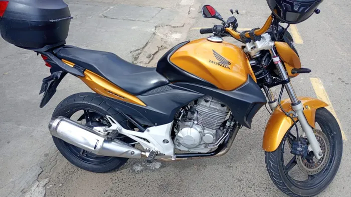 Cb 300 nova de mais