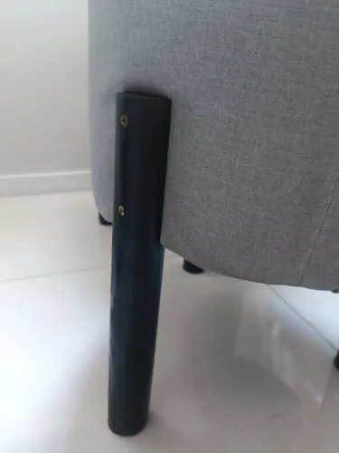 2 Puffs Decorativos Cinza