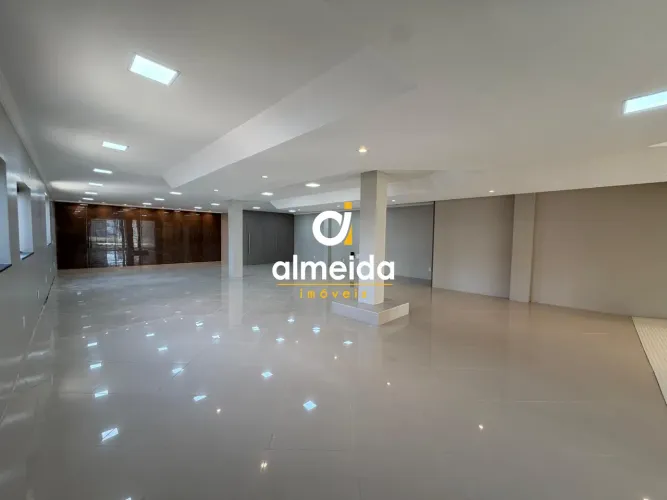 Sala comercial ampla no bairro Nossa Senhora de Lourdes