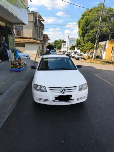 Volkswagen Gol (novo) 1.0 MI Total Flex 8V 2P 2014