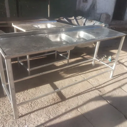 Pia de inox com os pes metalon calvanizado de 2mx56cm