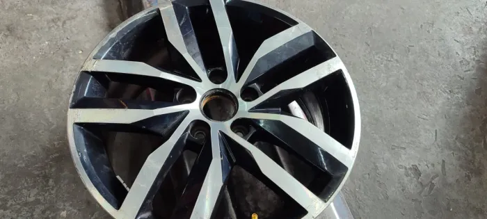 Roda Golf TSI aro 17