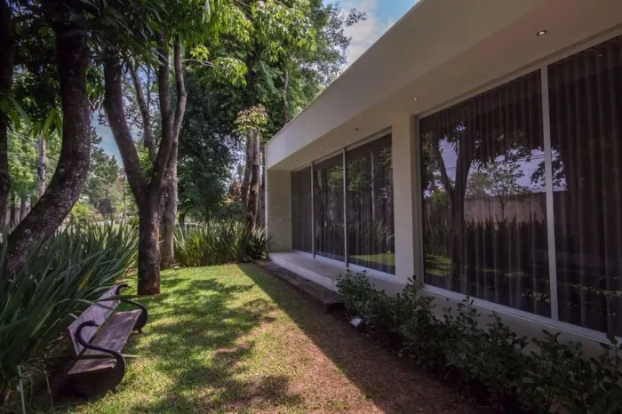 Casa à venda, com 4 suítes, varanda, piscina - Lago Azul - Araçoiaba da Serra/SP