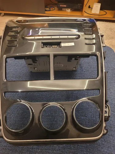 Rádio original Toyota, Yaris.