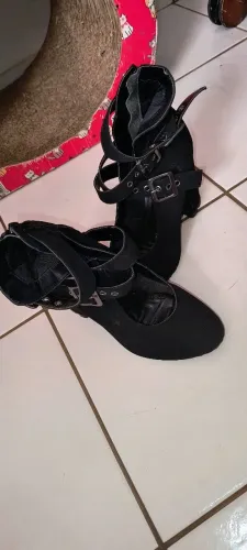 Sapato salto feminino