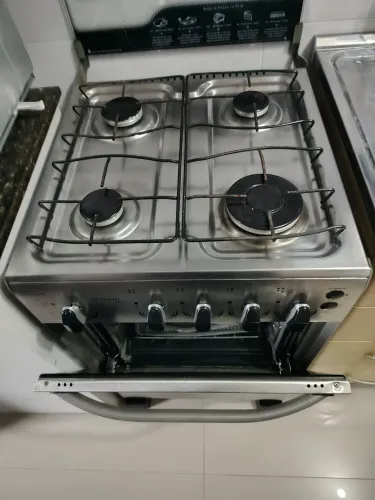 Vendo fogão inox.