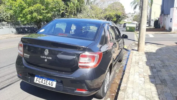 Renault Logan Authentique Hi-flex 1.0 16V 4P 2015