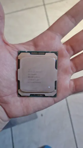Processador Xeon E5-2650 v4 Excelente Custo Benefício