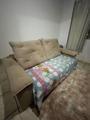 Sofa retrátil 2 meses de uso