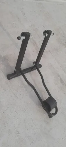 ?VENDO ROLO DE TREINO PARA BIKE INDOOR ERGOMÉTRICO . <br>Valor: 90,00<br>Retirar no Campeche
