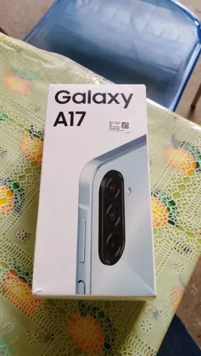 Vende-se celular Samsung A 17 novo na caixa com apenas 4 dias de comprado