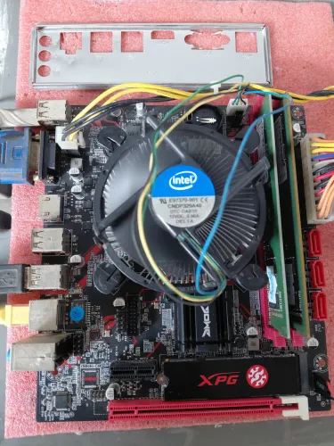 KIT, 1151 DDR 4 SETIMA GERAÇÃO I5 MEMORIA DE 8G E SSD M2