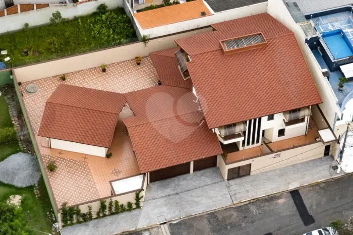 Condomínio com 1 quartos à venda em Jardim altos de suzano - SP