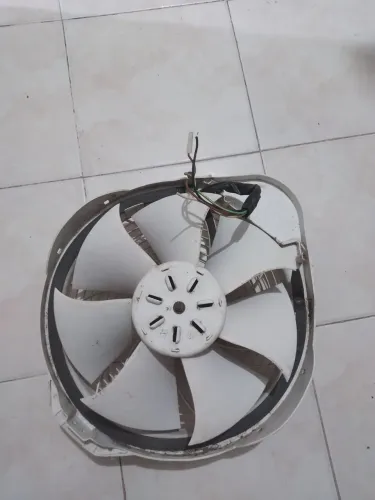 Motor Ventilador(COMPLETO) Condensadora Split 12000