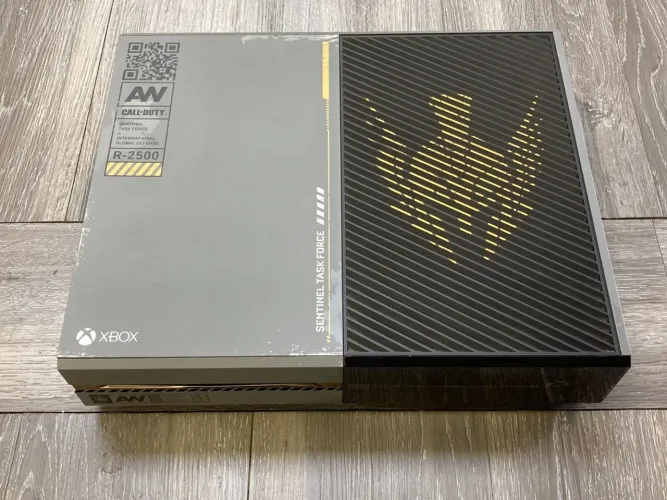 Xbox One | Edição Especial Call of Duty | 1TB | 6 jogos | 4 Controles