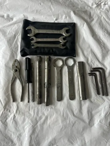 Kit de Ferramentas DL 650 V STROM 2009-2013