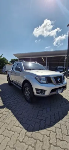Nissan Frontier SV AT. CD 4X4 2.5 TB Dies. Aut. 2015