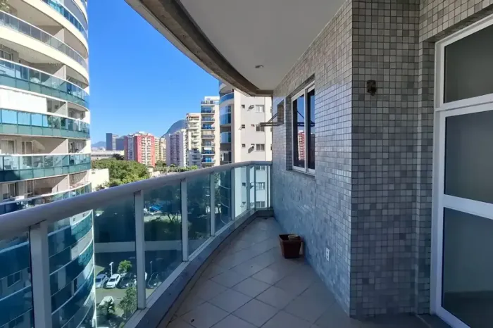 Imóvel para aluguel com 70 metros quadrados com 2 quartos em Barra Olímpica - Rio de Janei