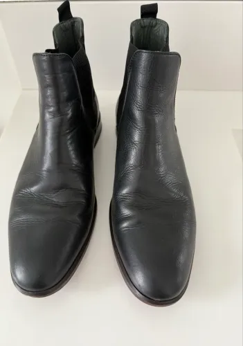 Bota masculina preta