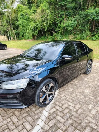 Volkswagen Jetta Comfortline 2.0 T.flex 8V 4P Tipt. 2015