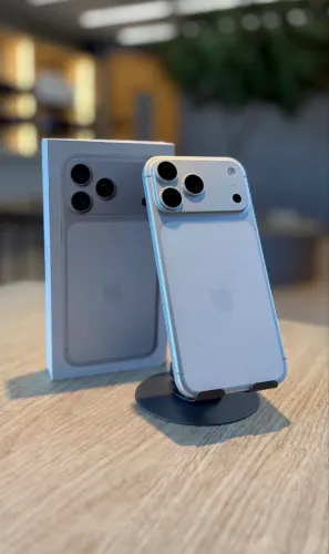 iPhone 17 Pro Max 256Gb Prata 100% Garantia Apple até junho de 2027 - seminovo