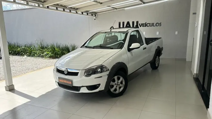 Fiat Strada Trekking 1.6 16V Flex CS 2013