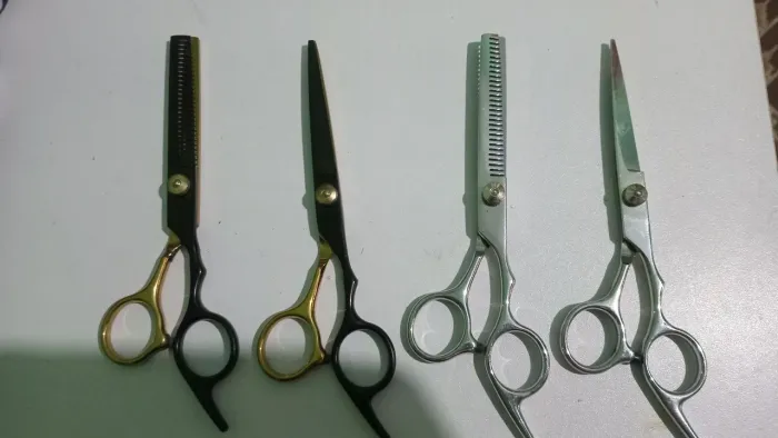 4 tesouras de barbeiro novas