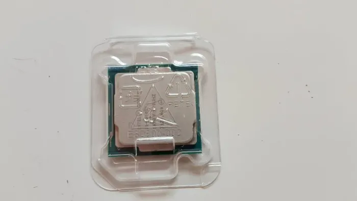 Processador i3-10105F Intel