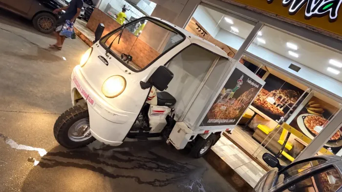 Motocar com Baú Excelente pra Trabalhar 